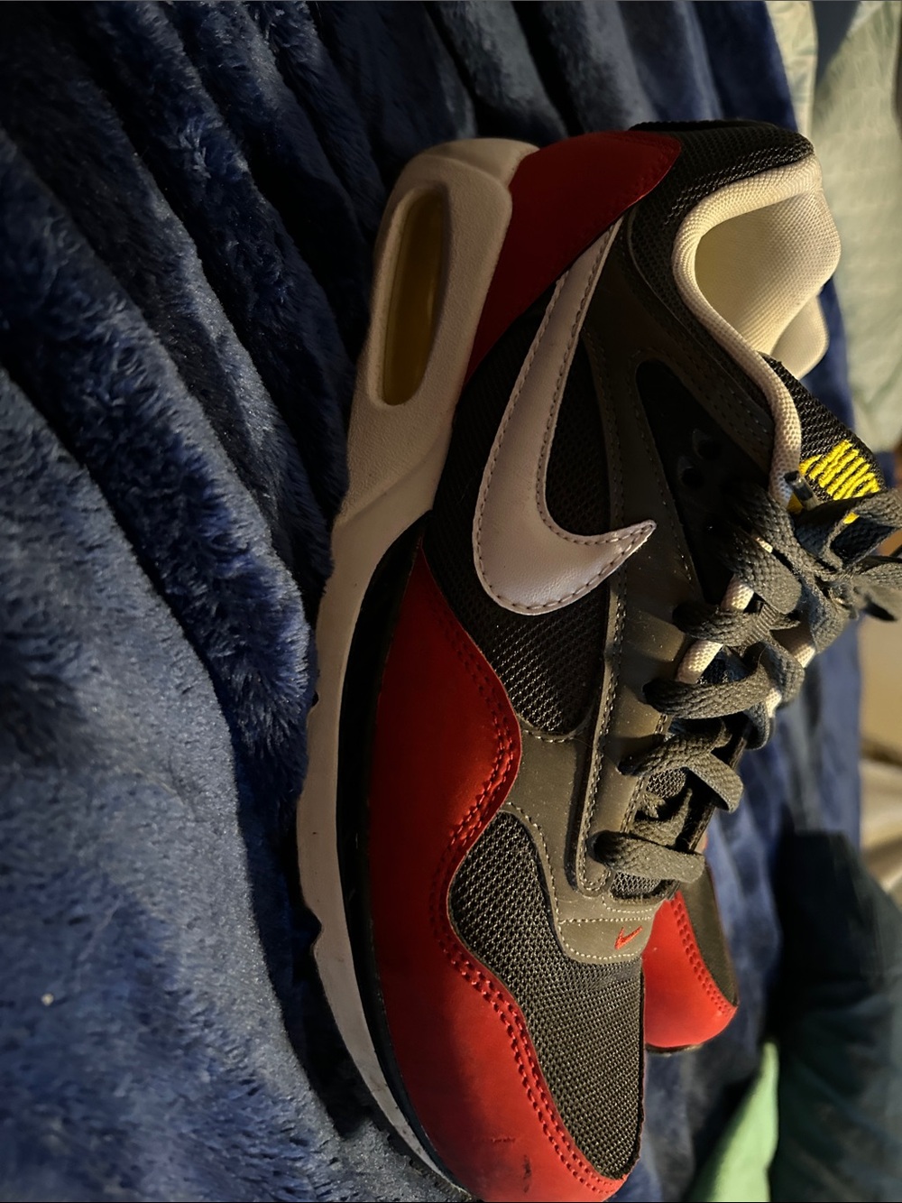 Nike Men’s Gray & Red Low-Top Sneakers - Picture 2 of 6